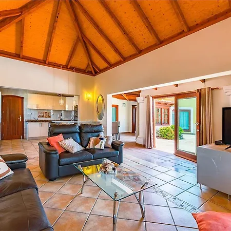 Willa Relax 2 Private Pool By Holidays Corralejo