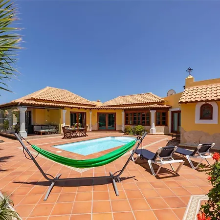 Relax 2 Private Pool By Holidays Villa *